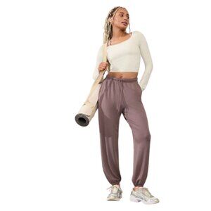 Women's L Athleta Tranquil Jogger Dust Violet